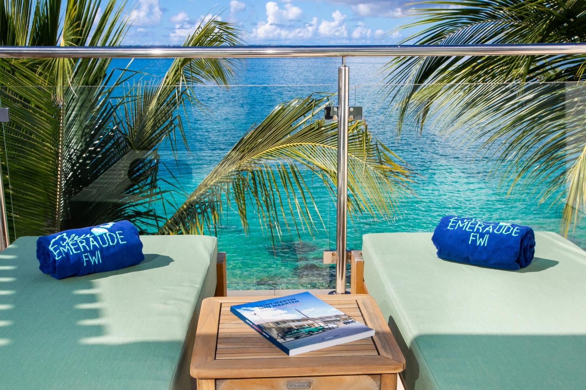 Bleu Emeraude Hotel Grand Case Bagian luar foto