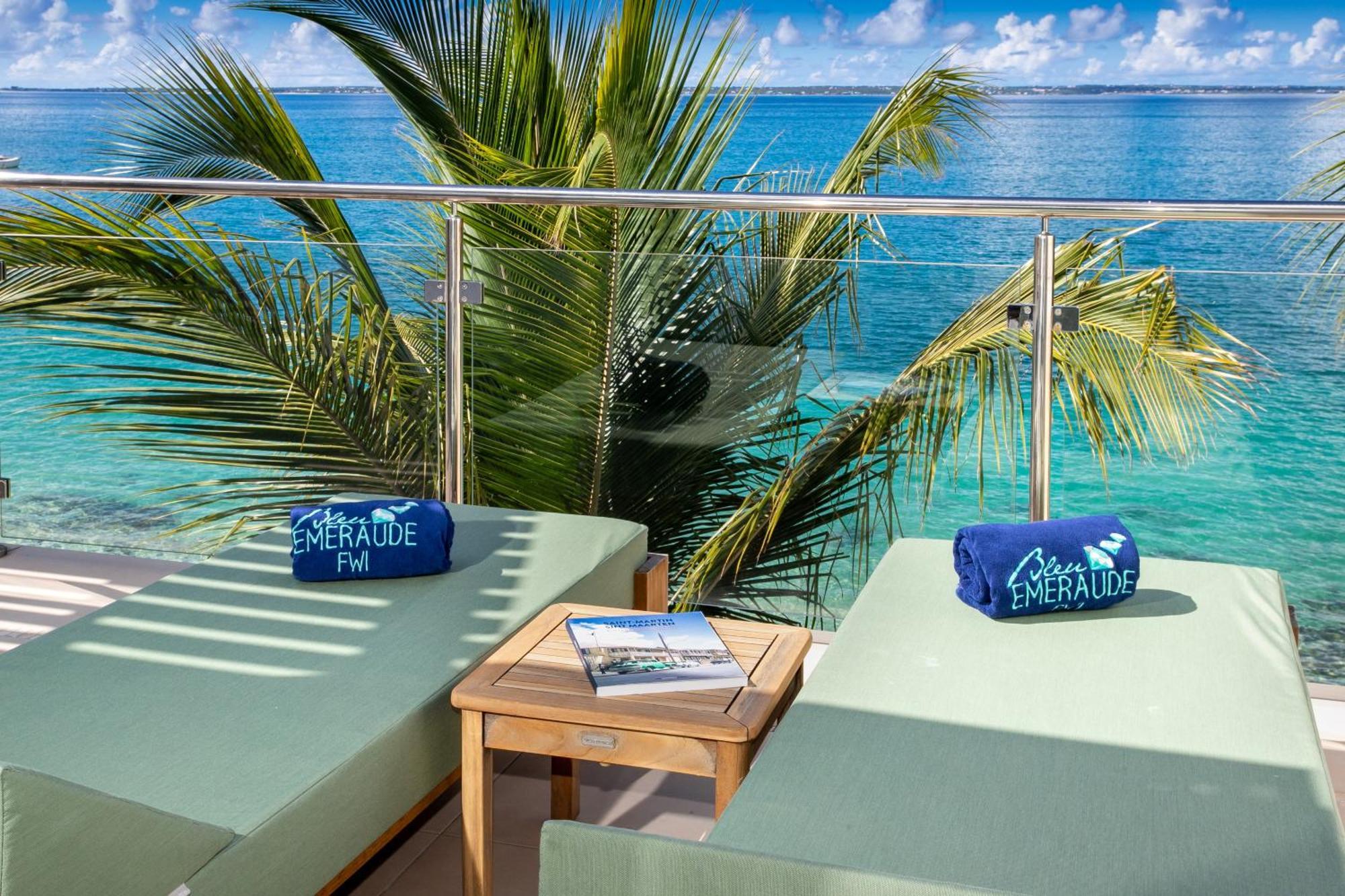 Bleu Emeraude Hotel Grand Case Bagian luar foto